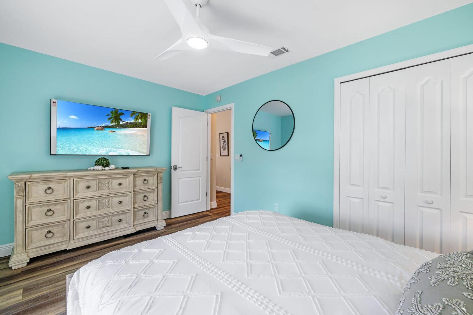 Fully Remodeled Electric-Heated Pool Home On Gulf-Access Canal - Villa Sunny Cape Coral Luaran gambar
