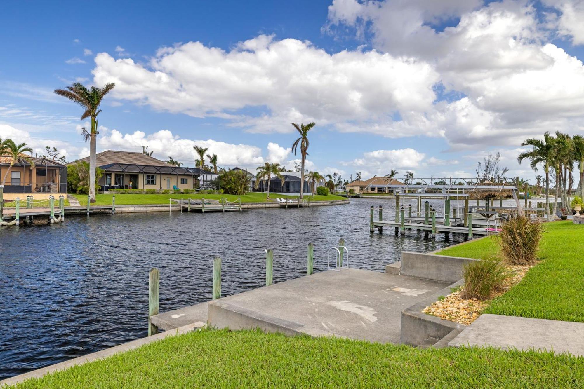 Fully Remodeled Electric-Heated Pool Home On Gulf-Access Canal - Villa Sunny Cape Coral Luaran gambar